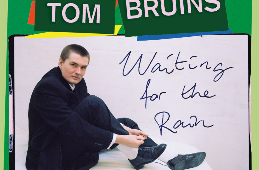 Het gevoel van opgroeien op ‘Waiting For The Rain’ van Tom Bruins