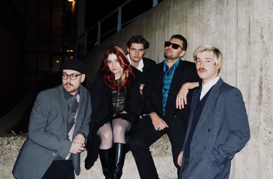 ‘Burn It’ is de nieuwe EP van krachtpatser Bad Luck Baby