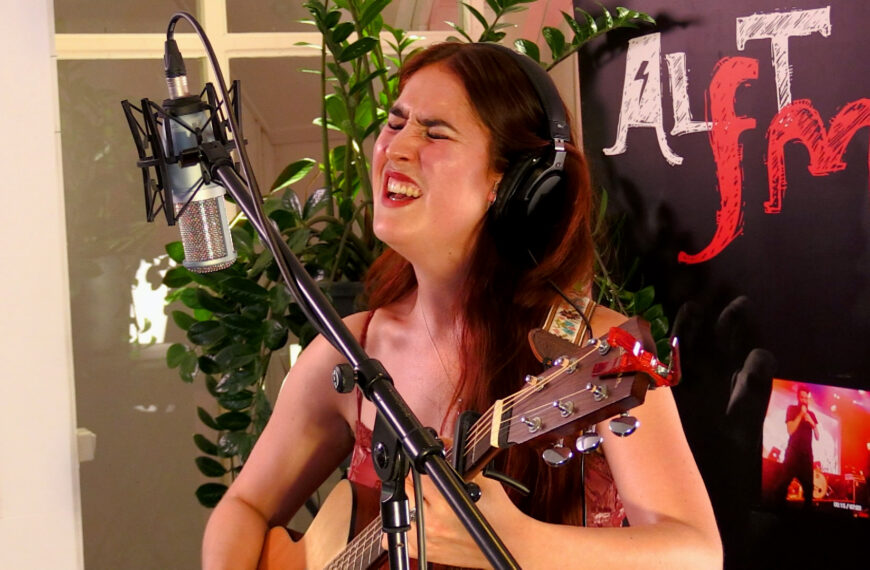 De filmische folk van Fabienne Julie