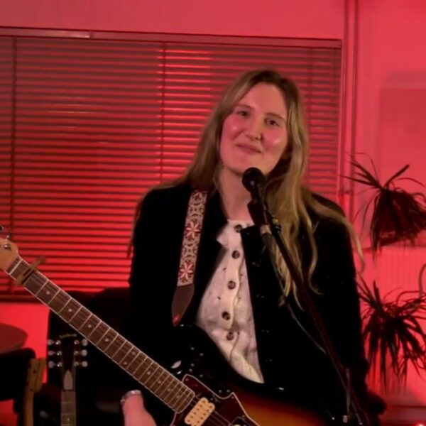 Lizet Aviva op herhaling in 3voor12 Noord-Holland Vloedgolf